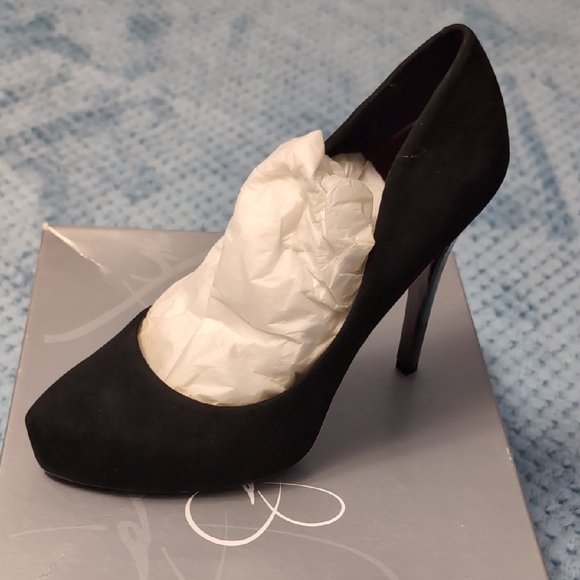 Elegant Black Women's Heels - Picture 1 of 5